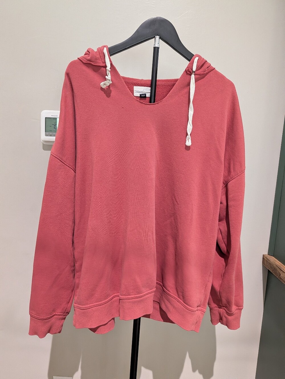 Universal Thread Women's Scoop Neck Pullover Sweater - Rose